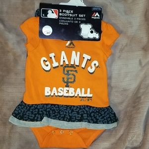 SF Giants Onesie 3 Pc Set *Super Cute, Must See!*